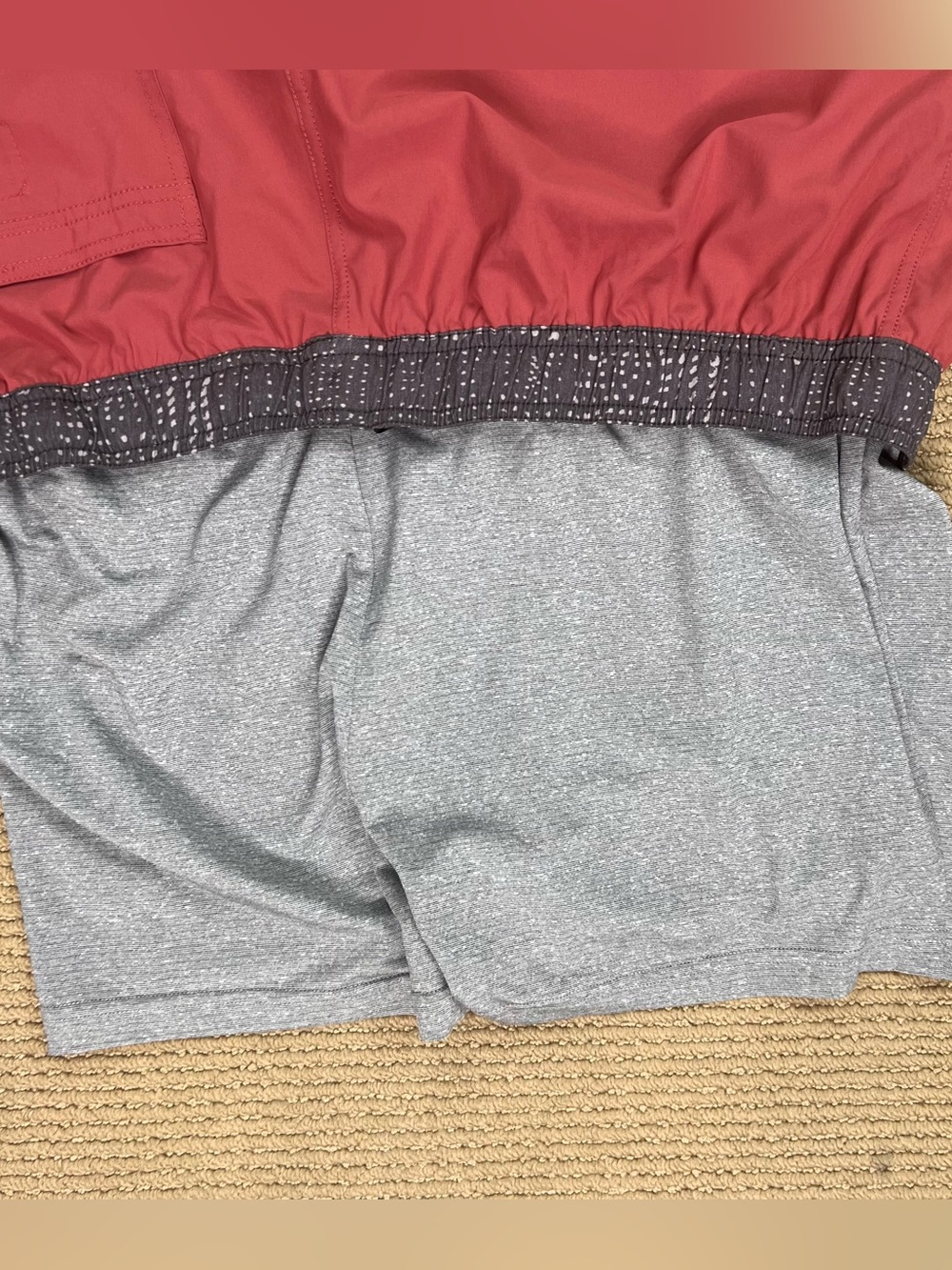 Vuori Shorts Men's Kore XL Salmon Color 7" Inseam Lined Gym Pockets - Picture 7 of 10